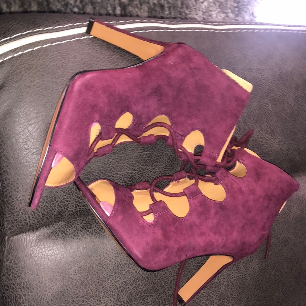 Nine West purple High Heels size 6 1/2